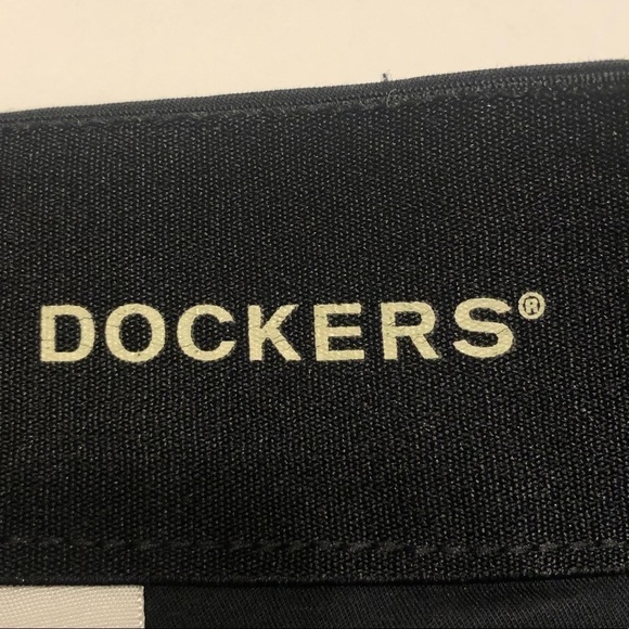 DOCKERS Black Womens Shorts with Elastane Waist Size 10 - Picture 6 of 9